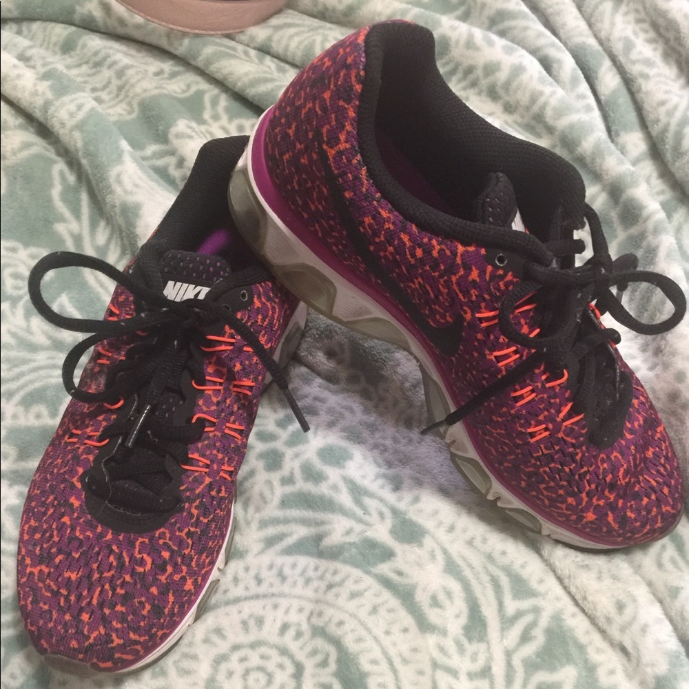 Nike tennis shoes